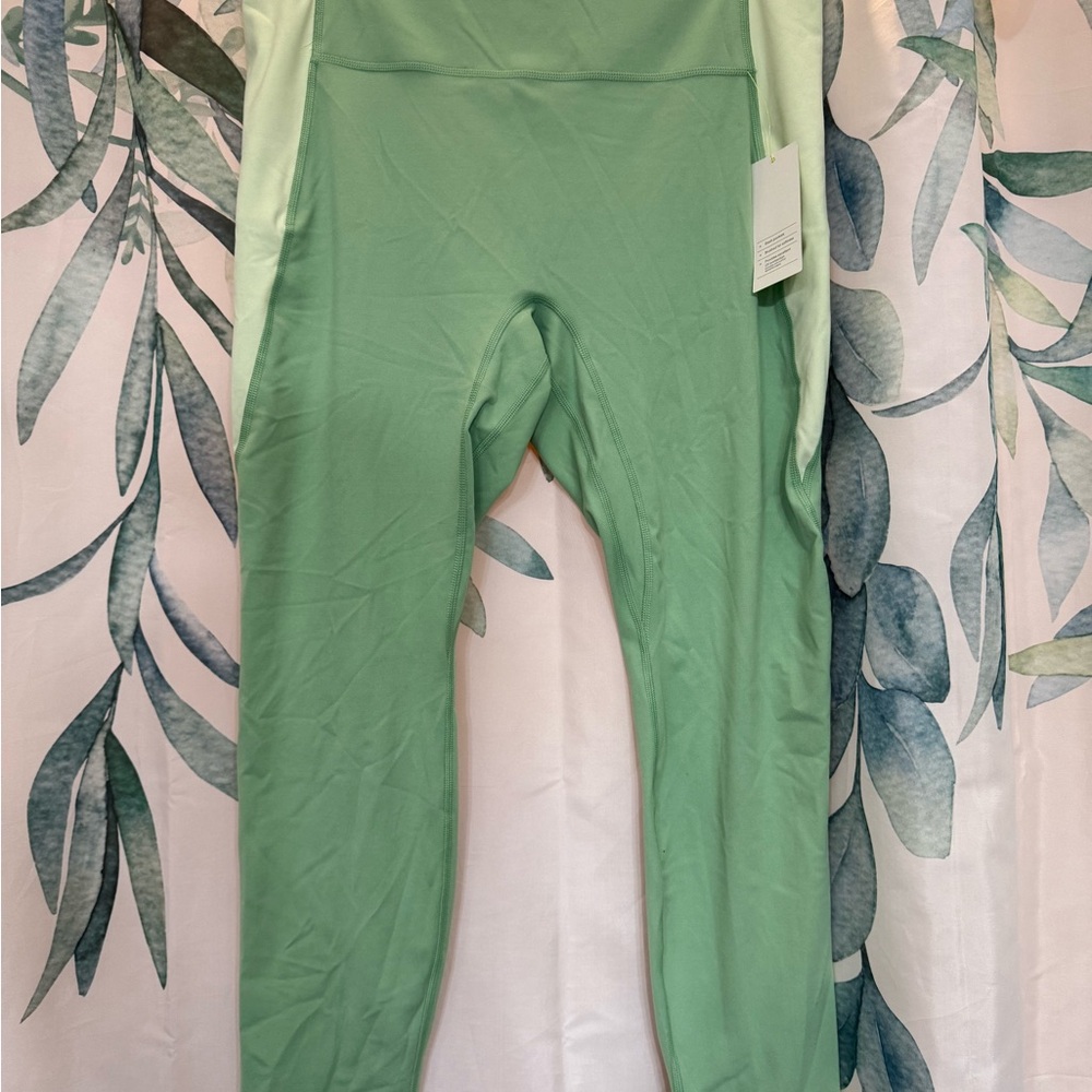 Green women’s Leggings